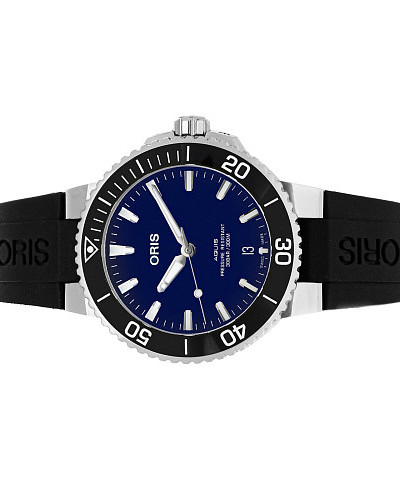 Oris Aquis Date 01 733 7732 4135-07 4 21 64FC